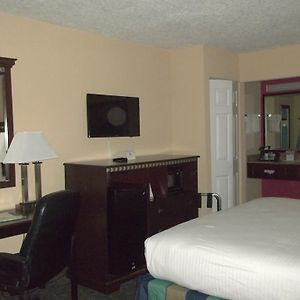 Deluxe  King Room Mobility accessible